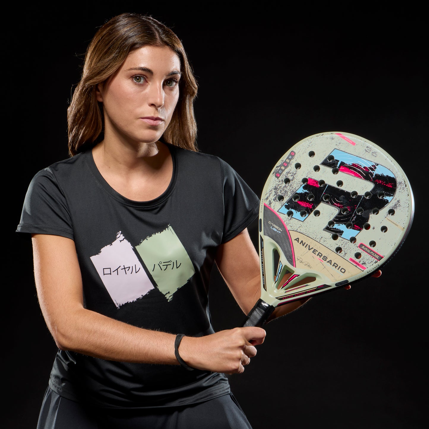 Royal Padel 36 Aniversario Light 2026 Padel Schläger Spielerin Training Lifestyle