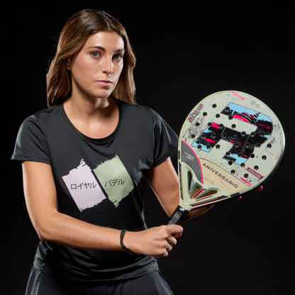 Royal Padel 36 Aniversario Light 2026 Padel Schläger Spielerin Training Lifestyle