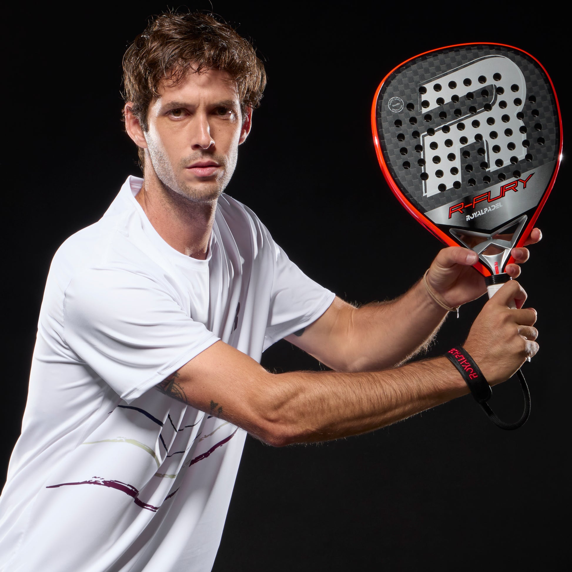 Royal Padel R-Fury 2026 Padel Schläger im Einsatz Spieler Angriffsschlag