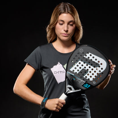 Royal Padel R-Ace Light 2026 Padel Schläger Spielerin Training Lifestyle